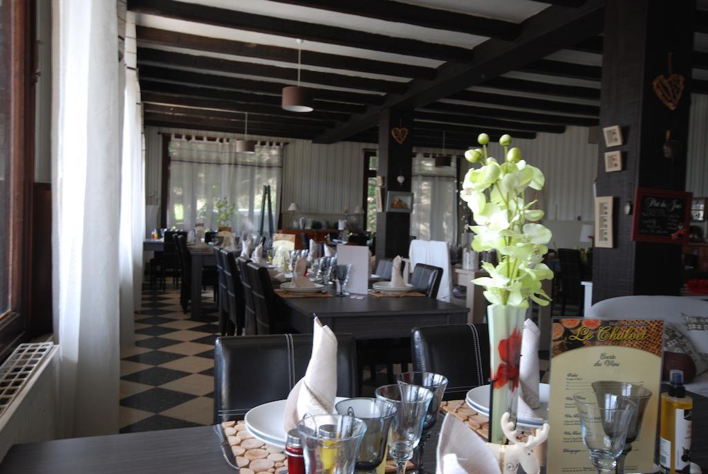Hotel & Restaurant Le Chalvet Embrun Exterior photo