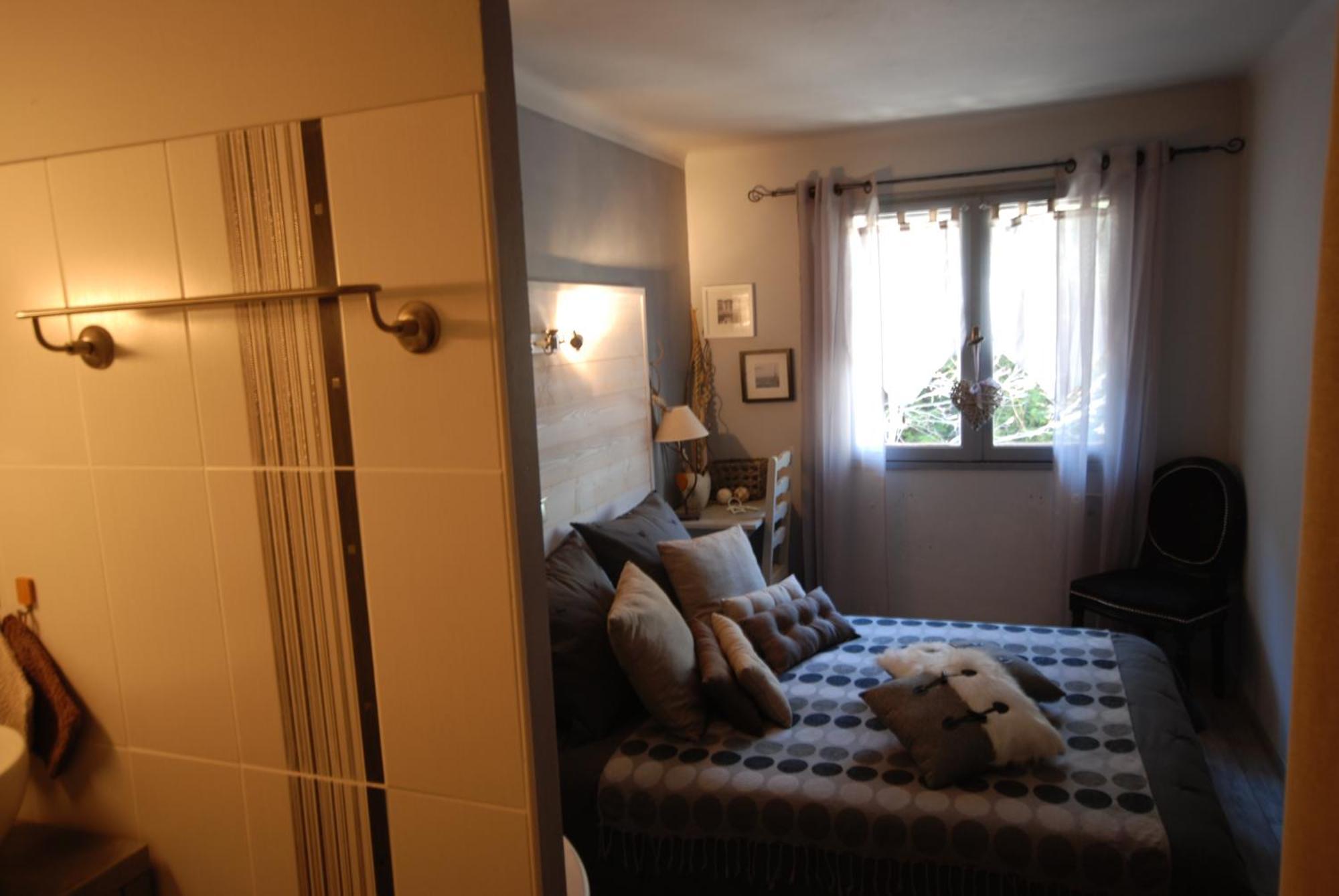 Hotel & Restaurant Le Chalvet Embrun Exterior photo